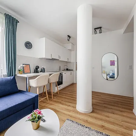 Zenit Residence- New Modern Ac Garage Apartmán *