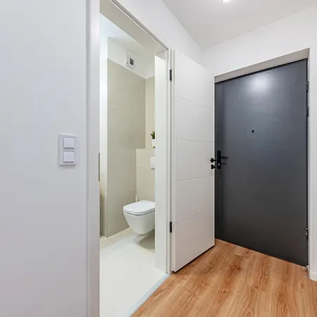 Zenit Residence- New Modern Ac Garage